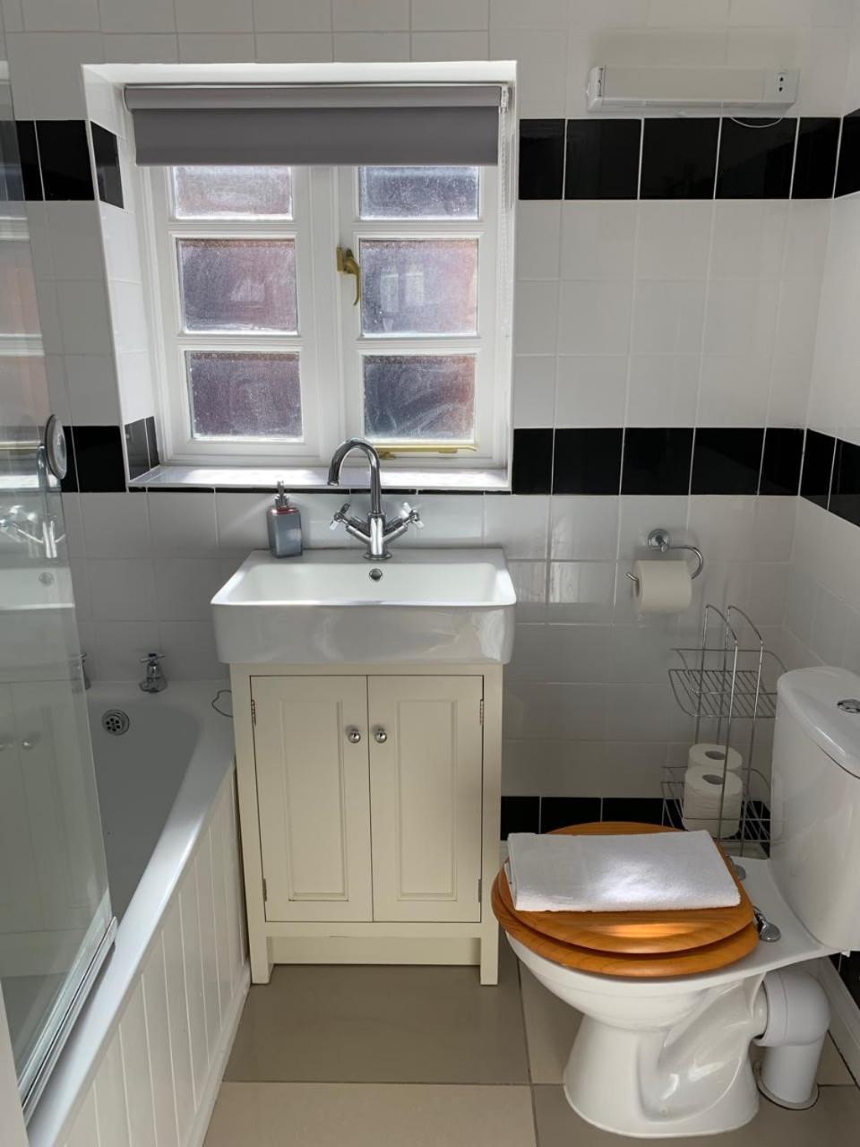Ashbrook Lewis - Two Bedroom, Two Bathroom Cottage Nr Harwell Oxford Didcot Bagian luar foto